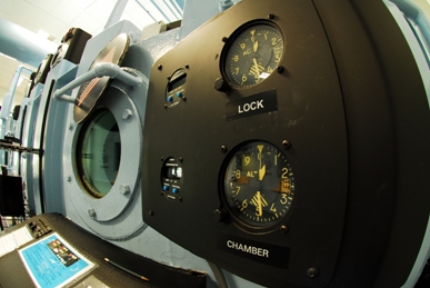 High Altitude Chamber: Gauges